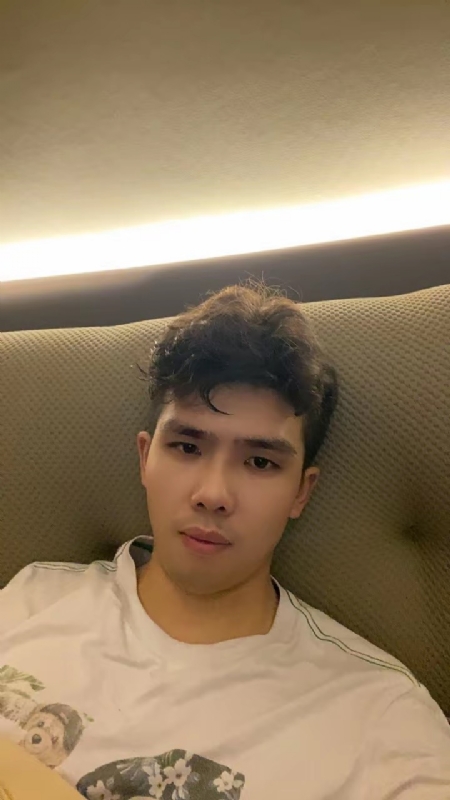 阿龙设计师的第一张照片--赣州相亲服务中心