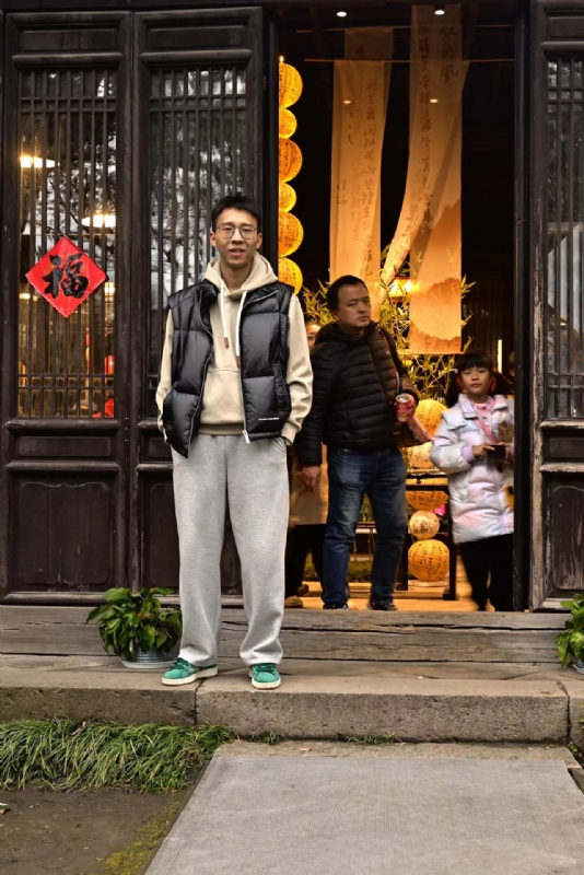 浦江小后生的第一张照片--赣州相亲服务中心