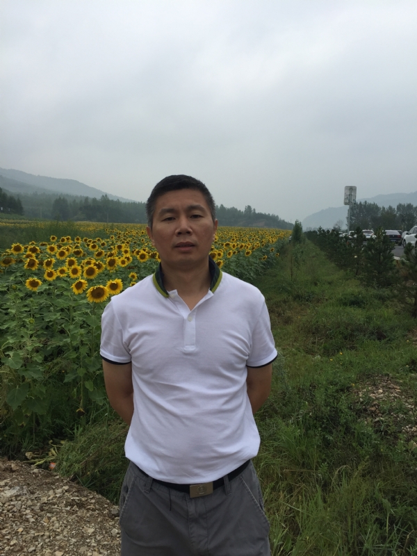 爱拼才会赢的大叔的第三张照片--赣州相亲服务中心