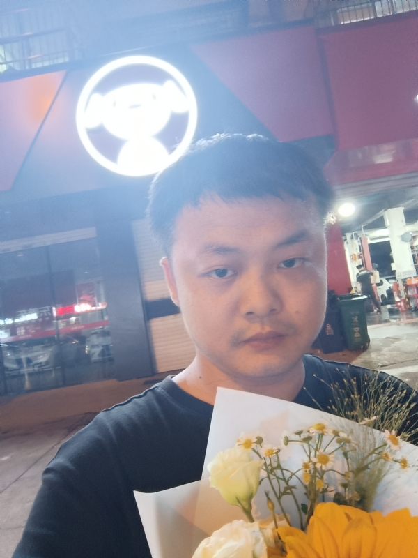 小陈的第一张照片--赣州相亲服务中心