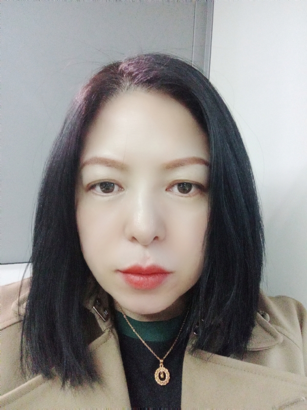 尘颜的第一张照片--赣州相亲服务中心