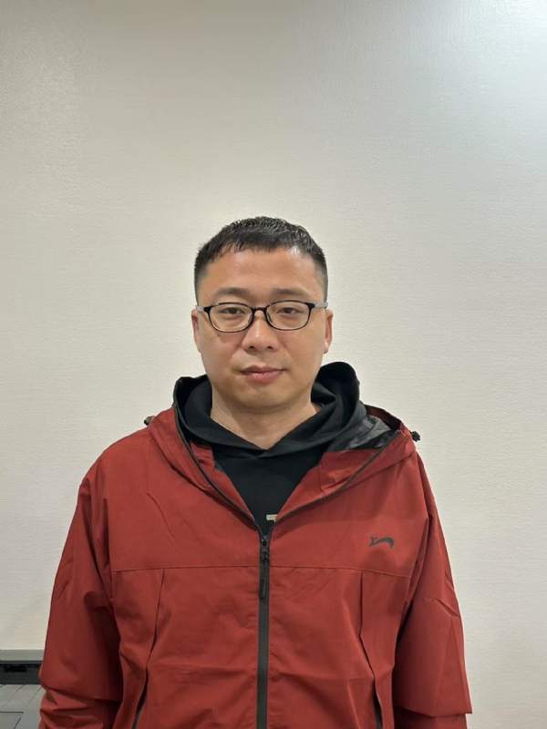 小石头的第二张照片--赣州相亲服务中心