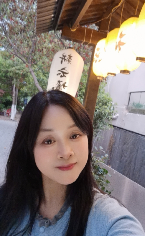 伊伊的第一张照片--赣州相亲服务中心