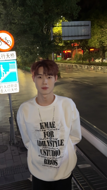 与宇的第一张照片--赣州相亲服务中心