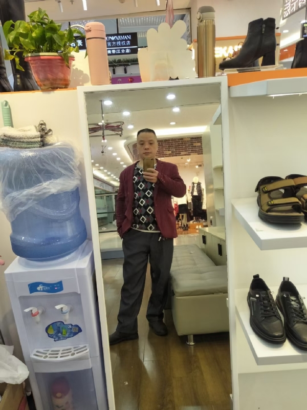 真诚征婚的第四张照片--赣州相亲服务中心