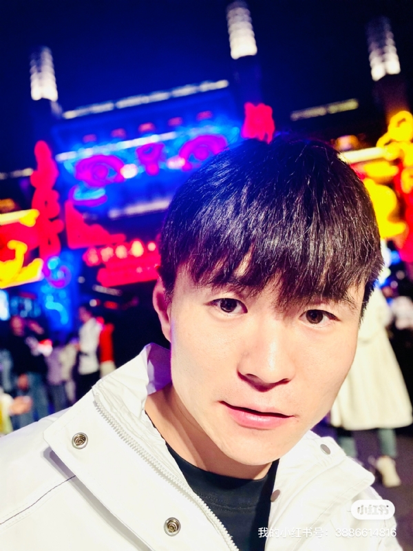 两年又三年的第二张照片--赣州相亲服务中心