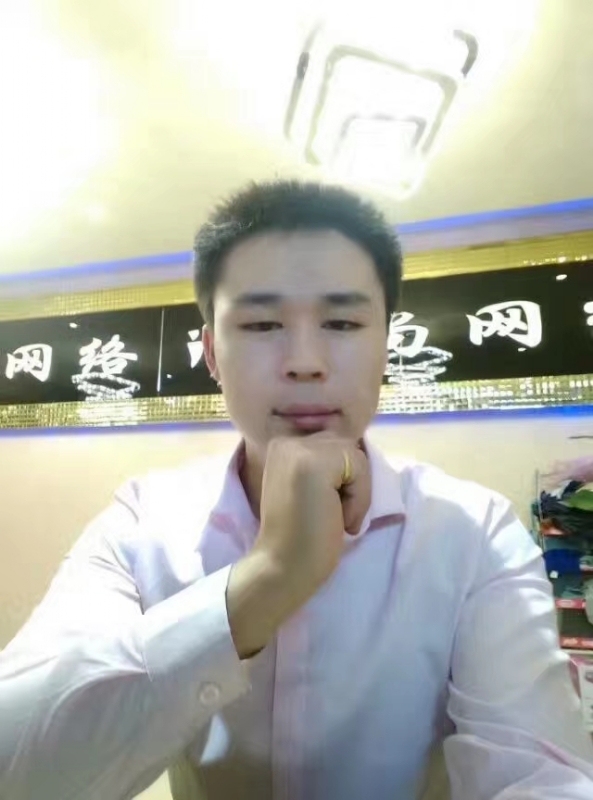 沉默寡言的第一张照片--赣州相亲服务中心