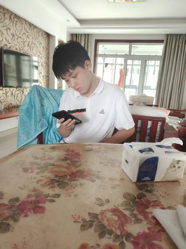 铁在烧的第一张照片--赣州相亲服务中心