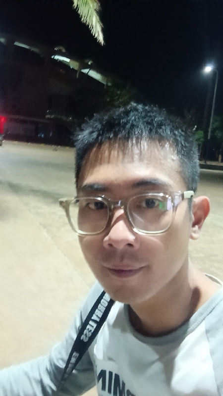 龙龙的第一张照片--赣州相亲服务中心
