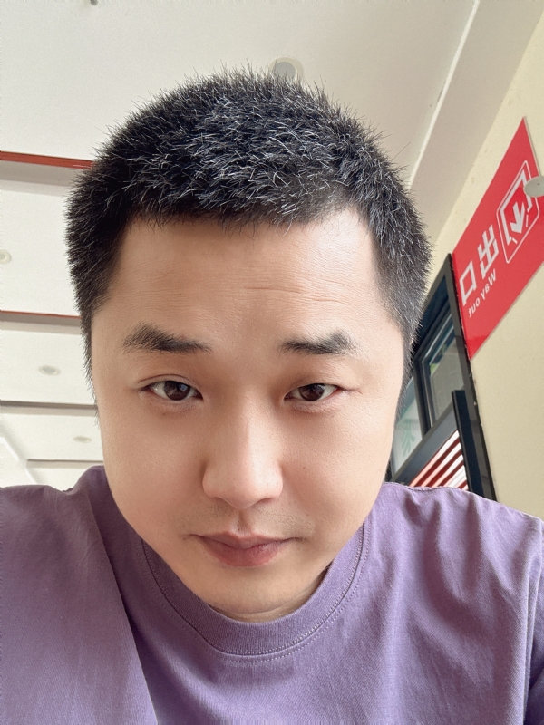 五是五的第一张照片--赣州相亲服务中心