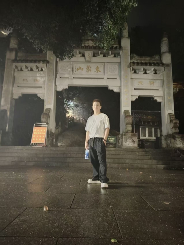 慕晨的第一张照片--赣州相亲服务中心
