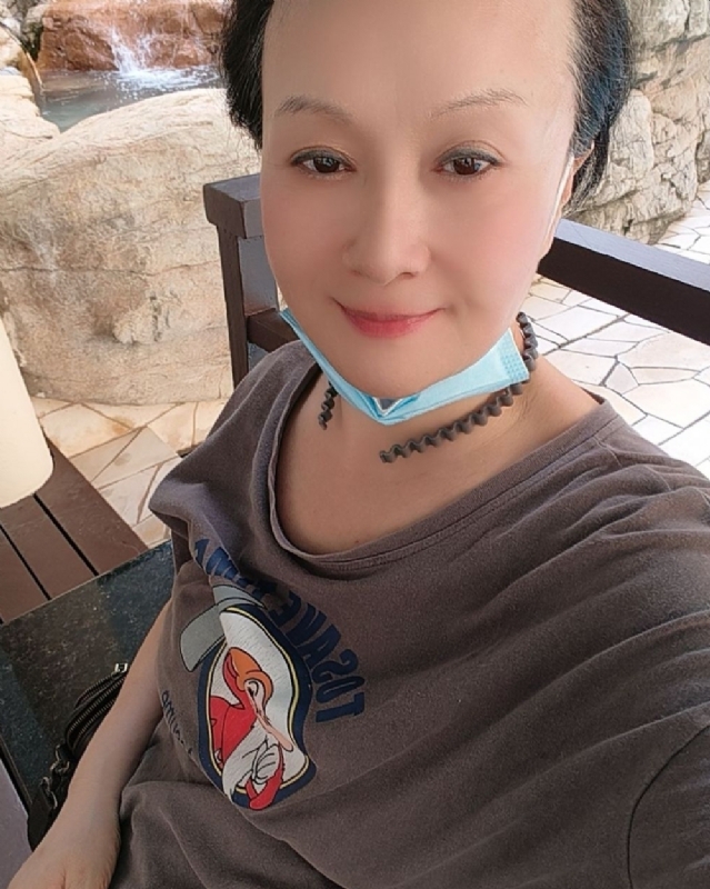 hong的第三张照片--赣州相亲服务中心