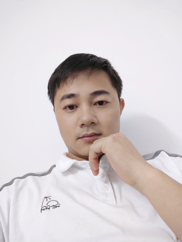 啊良的第一张照片--赣州相亲服务中心