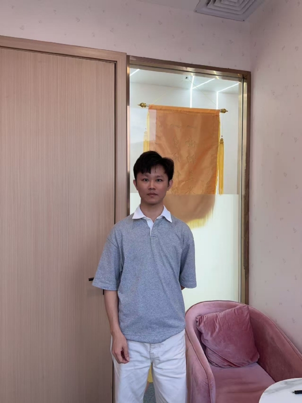 小叶子的第一张照片--赣州相亲服务中心