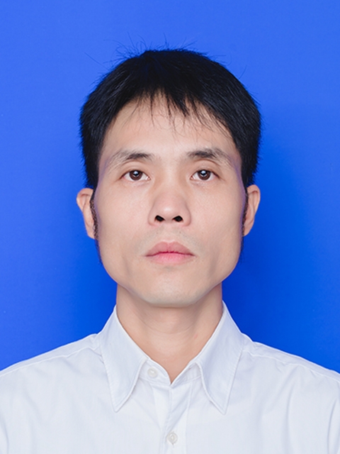 魅力中年的第一张照片--赣州相亲服务中心