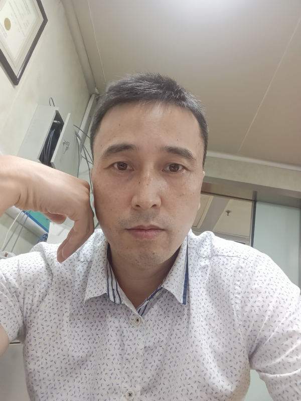 笑看一切的第三张照片--赣州相亲服务中心