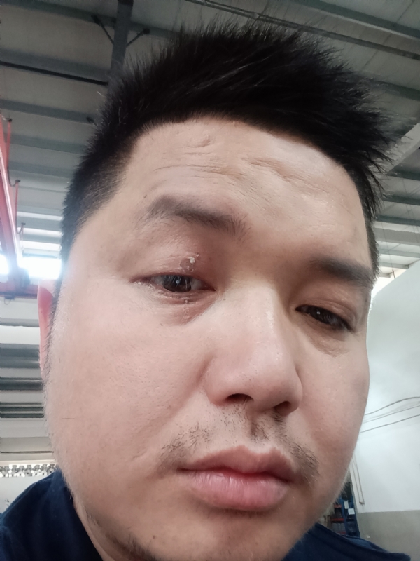 彬彬的第一张照片--赣州相亲服务中心