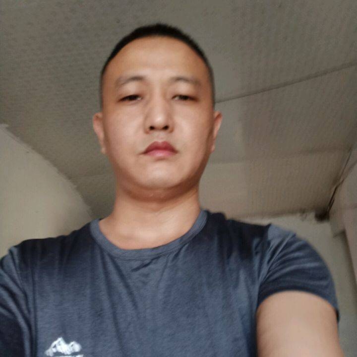 大庆小丁的第一张照片--赣州相亲服务中心