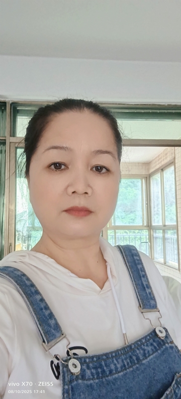 小巧玲珑的第一张照片--赣州相亲服务中心