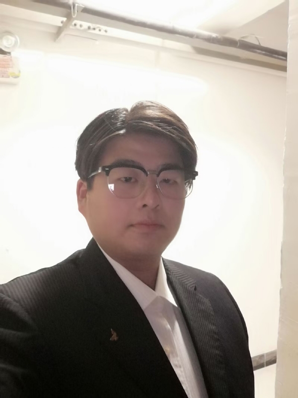 孤独一人的第一张照片--赣州相亲服务中心