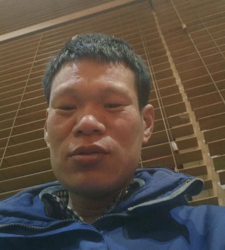 爱你在心口难开的第一张照片--赣州相亲服务中心