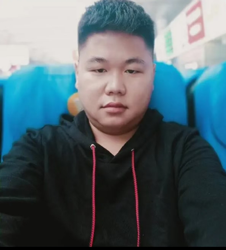 黄斌的第一张照片--赣州相亲服务中心