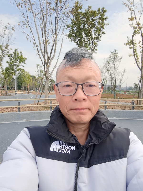 做喜欢的事的第一张照片--赣州相亲服务中心