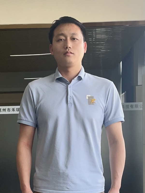 鹊桥的第一张照片--赣州相亲服务中心