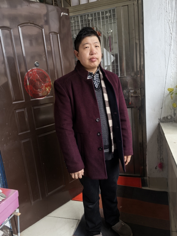 卢显澳的第一张照片--赣州相亲服务中心