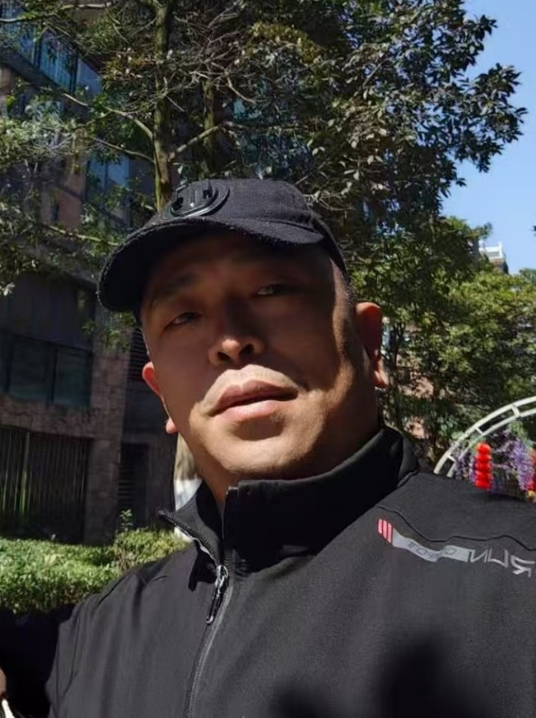 蓝色海洋的第一张照片--赣州相亲服务中心