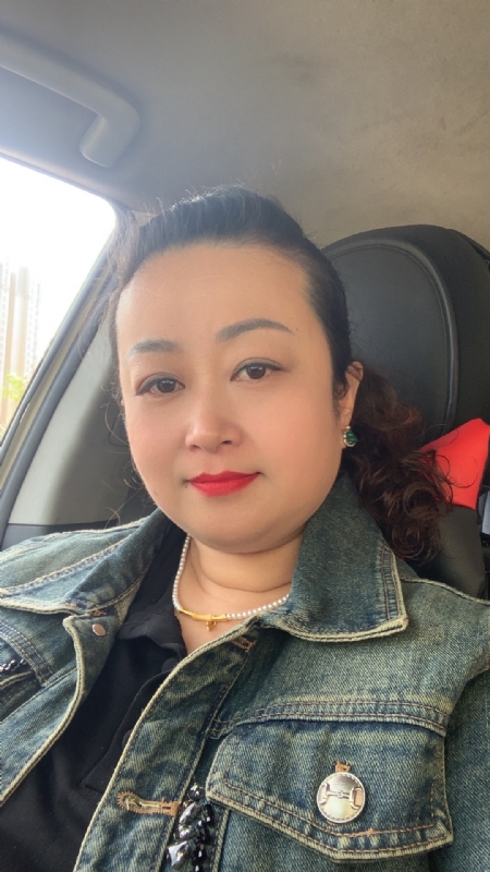 云中的蝶的第一张照片--赣州相亲服务中心