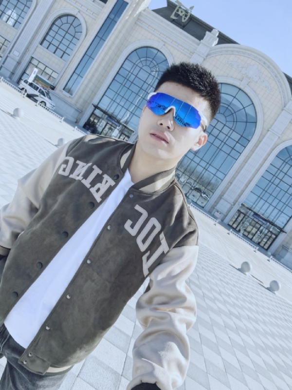 Fine超的第一张照片--赣州相亲服务中心