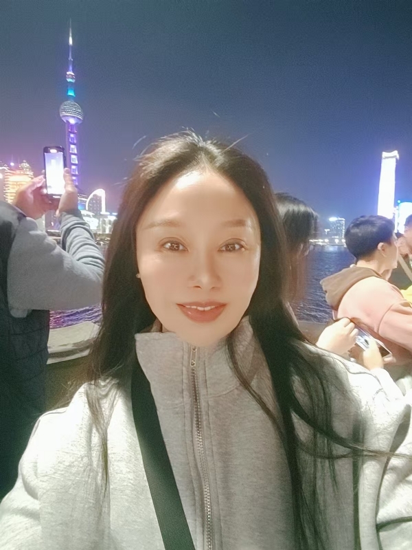 宁倩的第二张照片--赣州相亲服务中心